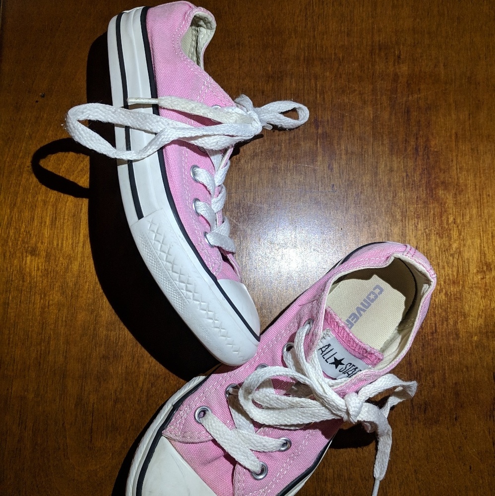Girls Converse Sneakers Pink